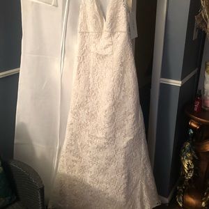 Ivory Wedding Dress